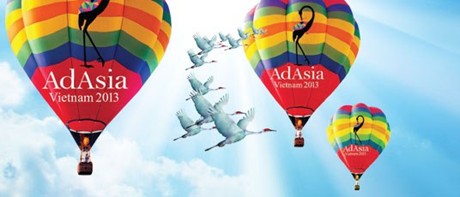 Biểu tượng của AdAsia 2013. 
